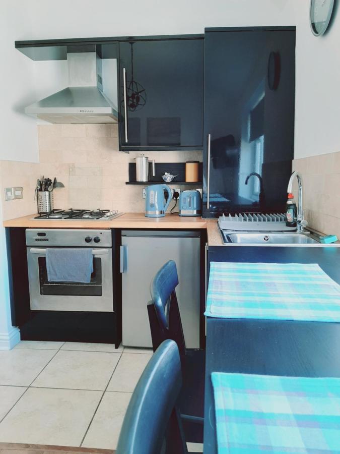 Cosy 1 Bedroom Apartment In The Heart Of 랜디드노 외부 사진