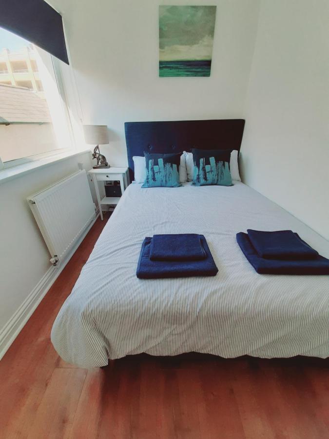 Cosy 1 Bedroom Apartment In The Heart Of 랜디드노 외부 사진